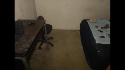 Snapshot of strokinmy9inch chatting on 12-07-24, 05:37 Matt online show from 12-07-24, 05:37