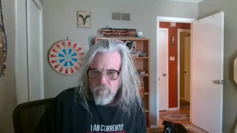 Snapshot of stroknpoker chatting on 02-22-26, 09:57 stroknpoker online show from 02-22-26, 09:57