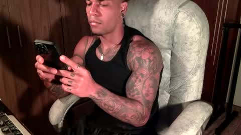 Snapshot of strong_blackboy chatting on 03-03-26, 11:10 strong blackboy online show from 03-03-26, 11:10