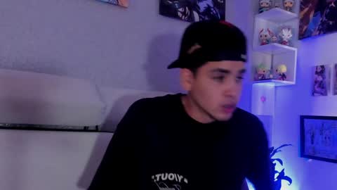 Snapshot of strong_rock69 chatting on 04-05-26, 04:04 strong_rock69 online show from 04-05-26, 04:04