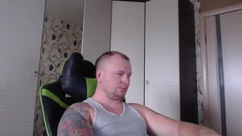 Snapshot of strongass18 chatting on 12-17-24, 10:34 Alex online show from 12-17-24, 10:34