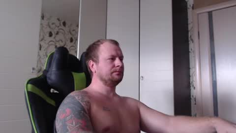 Snapshot of strongass18 chatting on 02-17-25, 12:38 Alex online show from 02-17-25, 12:38