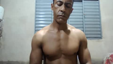 Snapshot of strongdaddyfantastic chatting on 03-12-26, 04:18 strongdaddyfantastic online show from 03-12-26, 04:18