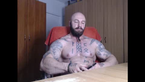 Snapshot of strongivan chatting on 12-20-25, 06:20 StrongIvan online show from 12-20-25, 06:20