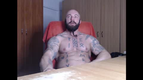 Snapshot of strongivan chatting on 02-06-26, 05:01 StrongIvan online show from 02-06-26, 05:01