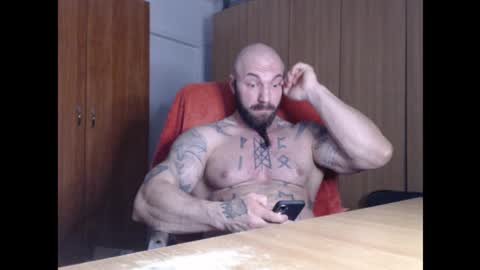 Snapshot of strongivan chatting on 02-14-26, 05:26 StrongIvan online show from 02-14-26, 05:26