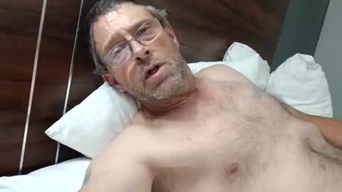 Snapshot of strongskin1 chatting on 07-22-26, 04:26 Strongskin1 online show from 07-22-26, 04:26