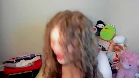 Strwbby online show from 11-30-25, 06:17