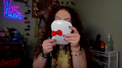 Strwbby online show from 03-26-26, 04:51