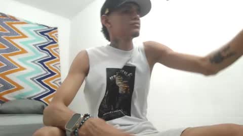 Snapshot of stuart_17 chatting on 10-10-25, 06:12 stuart_17 online show from 10-10-25, 06:12