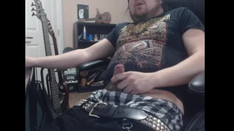 Snapshot of studbeltbro chatting on 02-21-25, 05:42 studbeltbro online show from 02-21-25, 05:42