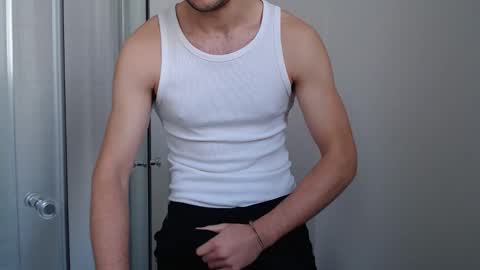 Snapshot of studfromparis chatting on 10-27-25, 11:25 Stud From Paris online show from 10-27-25, 11:25