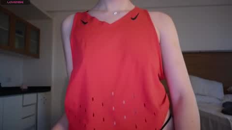 Sofa online show from 03-25-26, 09:32