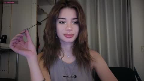 Sofa online show from 04-25-26, 09:01