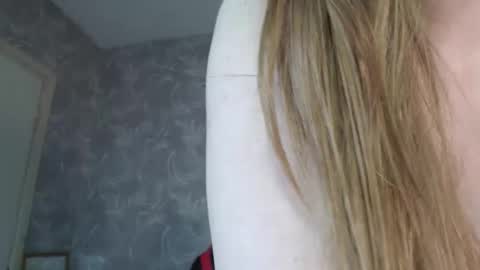 Snapshot of stunningboobs chatting on 10-04-25, 01:14 Natasha online show from 10-04-25, 01:14