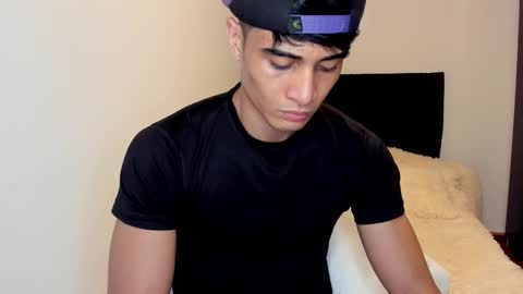 Snapshot of stylish_men chatting on 09-28-25, 07:30 stylish men online show from 09-28-25, 07:30