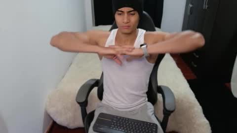 Snapshot of stylish_men chatting on 10-19-25, 12:28 stylish men online show from 10-19-25, 12:28