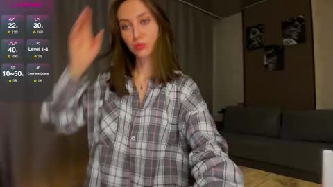 LINA online show from 12-20-25, 03:57