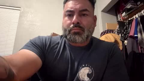 Snapshot of suavecito67 chatting on 12-23-25, 02:42 suavecito67 online show from 12-23-25, 02:42