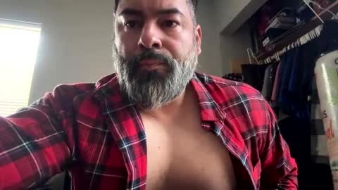 Snapshot of suavecito67 chatting on 02-14-26, 04:26 suavecito67 online show from 02-14-26, 04:26