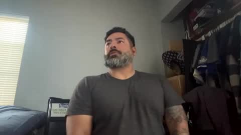 Snapshot of suavecito67 chatting on 03-13-26, 01:45 suavecito67 online show from 03-13-26, 01:45