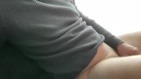 Snapshot of subalex1 chatting on 02-16-26, 10:44 alex online show from 02-16-26, 10:44