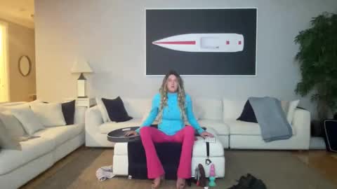 Sissy Isabella online show from 11-04-25, 05:50