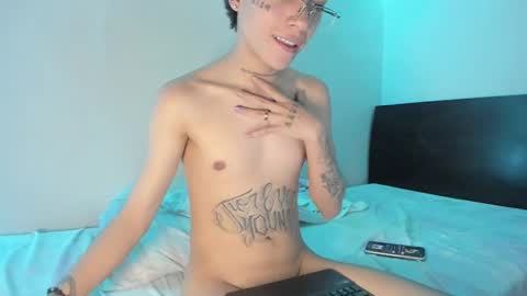 Snapshot of submissive_boyy_ chatting on 01-04-25, 06:51 nico online show from 01-04-25, 06:51