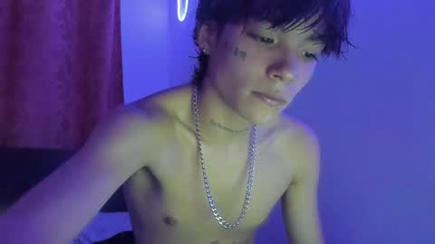 Snapshot of submissive_boyy_ chatting on 10-17-25, 06:32 nico online show from 10-17-25, 06:32