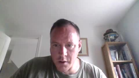Snapshot of submissivepig4u chatting on 06-06-26, 01:38 The PIG online show from 06-06-26, 01:38