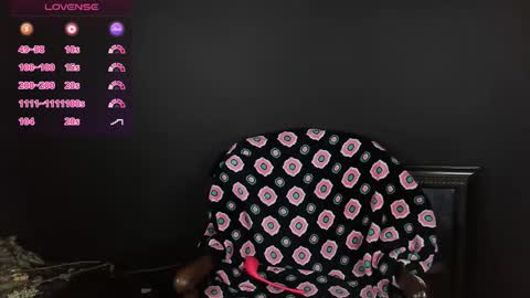 Snapshot of suburban_sickness chatting on 01-16-26, 05:39 Polly online show from 01-16-26, 05:39