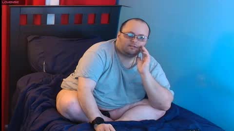 Snapshot of subzero_2689 chatting on 02-13-26, 04:41 subzero online show from 02-13-26, 04:41