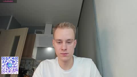 Snapshot of successful_kevin chatting on 12-18-25, 09:15 Kevin online show from 12-18-25, 09:15