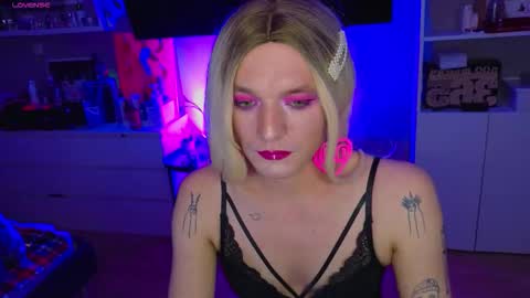 Snapshot of succubu_ss chatting on 02-03-26, 02:33 succubu_ss online show from 02-03-26, 02:33