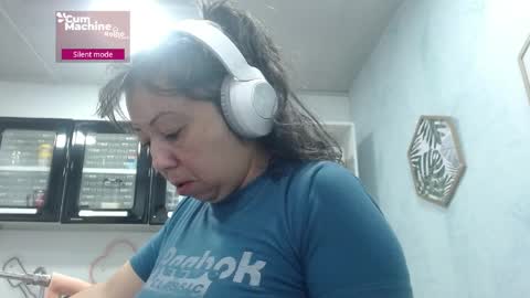 Sucky  online show from 04-21-26, 12:22