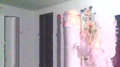 Snapshot of suckitu812 chatting on 02-18-25, 02:27 SUCKITU812 online show from 02-18-25, 02:27