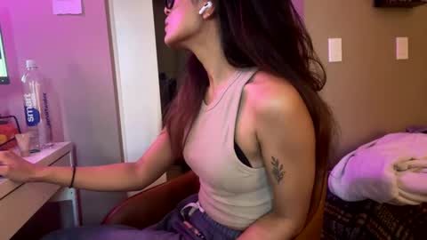 SaraSabeen online show from 12-12-24, 04:21