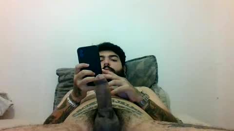 Snapshot of suckpussy69 chatting on 06-10-26, 06:51 suckpussy69 online show from 06-10-26, 06:51