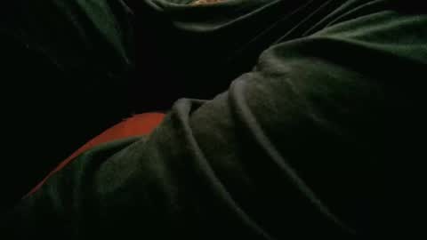 Snapshot of suddzzee chatting on 11-17-25, 10:43 sudzee online show from 11-17-25, 10:43