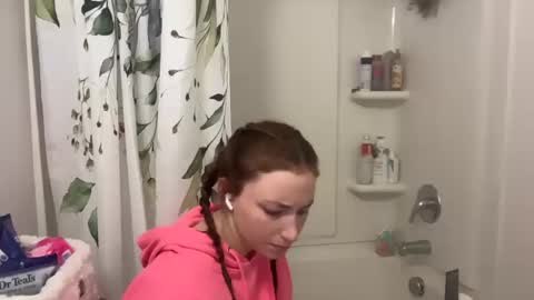 Snapshot of suerrab3304 chatting on 10-18-25, 05:10 suerrab3304 online show from 10-18-25, 05:10