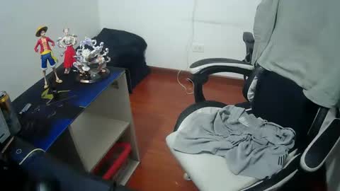 Snapshot of suez666 chatting on 02-14-26, 06:32 suez666 online show from 02-14-26, 06:32