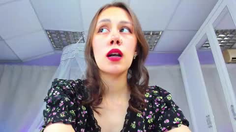 Snapshot of sugar_blond chatting on 02-24-25, 11:21 sugar blond online show from 02-24-25, 11:21