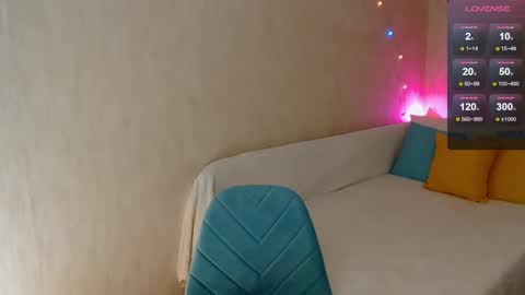 Snapshot of sugar_desire chatting on 02-26-25, 03:19 Instagram faroffland online show from 02-26-25, 03:19