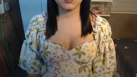 Snapshot of sugar_holy chatting on 12-04-25, 03:54 sugar_holy online show from 12-04-25, 03:54