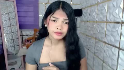 Snapshot of sugar_n_spicex chatting on 04-13-26, 07:36 trisha online show from 04-13-26, 07:36