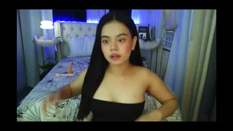 Snapshot of sugar_pinay18x chatting on 02-25-26, 10:19 sugar_pinay18x online show from 02-25-26, 10:19