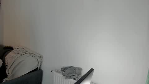 Snapshot of sugar_rainbow chatting on 09-13-25, 04:12 Kinga online show from 09-13-25, 04:12