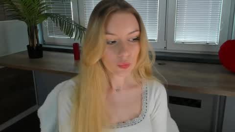 Alicia online show from 05-12-26, 07:38