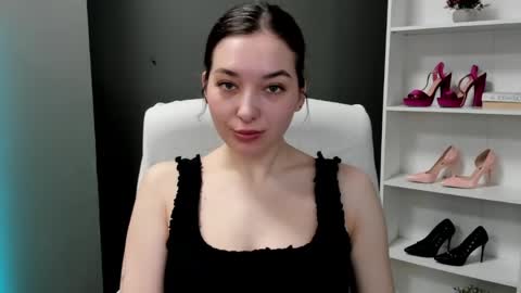 Megan online show from 04-08-26, 06:57