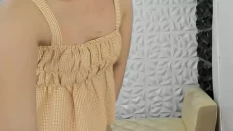 Snapshot of sugarplumxxs chatting on 02-16-26, 01:29 Jana online show from 02-16-26, 01:29